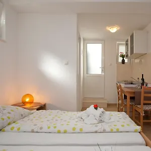 https://downtown-spalato-rooms.splithotels.org